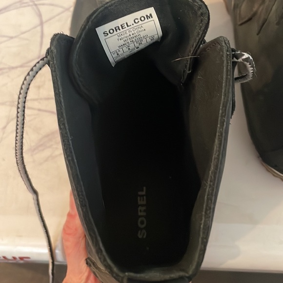 Sorel - Out N About Waterproof Ankle Boots - Picture 6 of 6